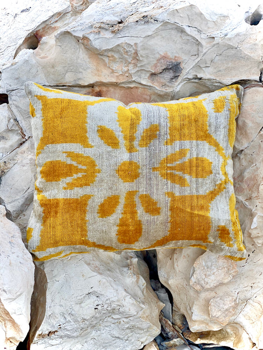 <transcy>Sunshine İkat Kırlent Kılıfı </transcy>