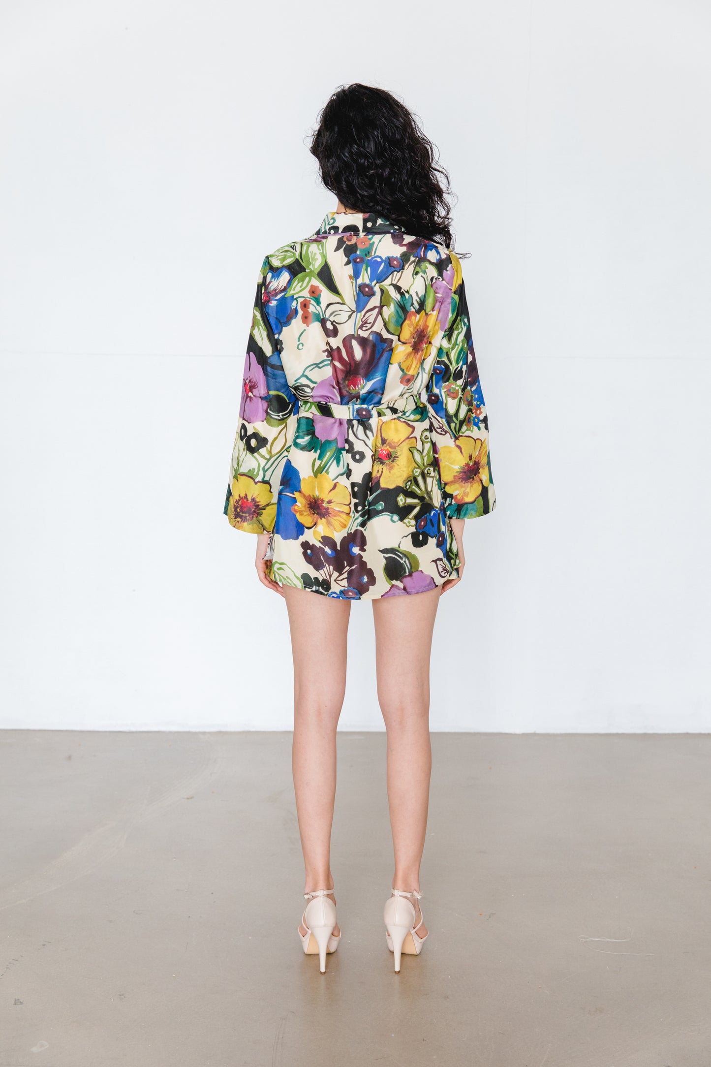 Sardinia Silk Suit